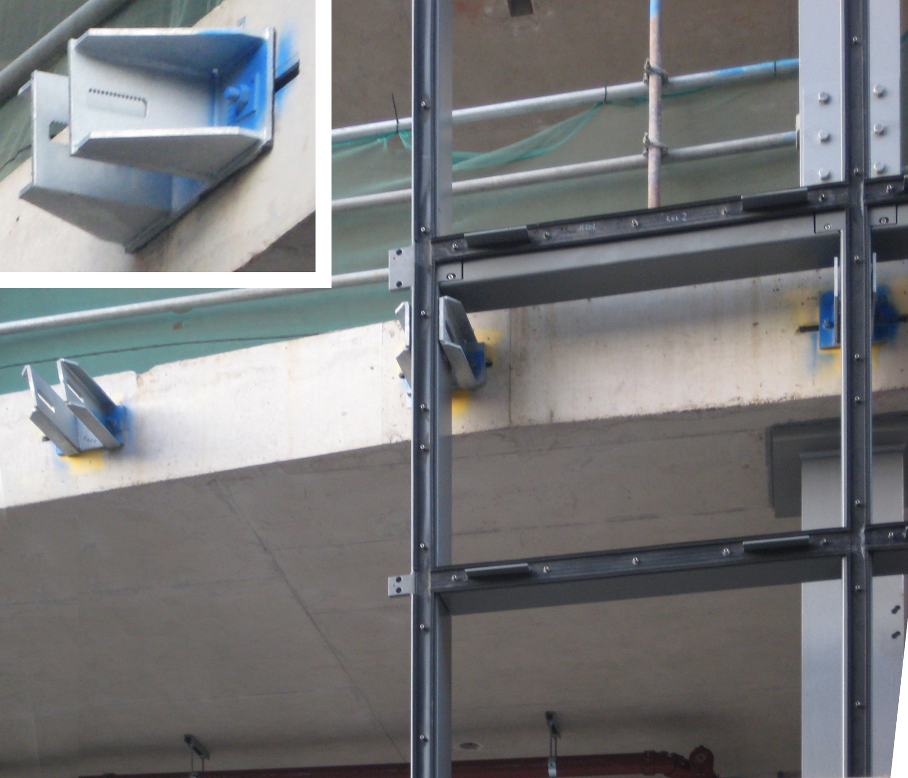 Unitized Panels Combined With A Stick Curtain Wall 003 Facad3s
